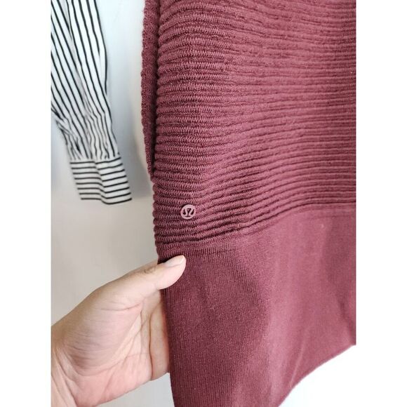 Lululemon "Sit In Lotus" Burgunday Purple 100% Merino Wool Cardigan size 6 - Picture 5 of 10